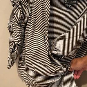 Amazing tie/peasant blouse